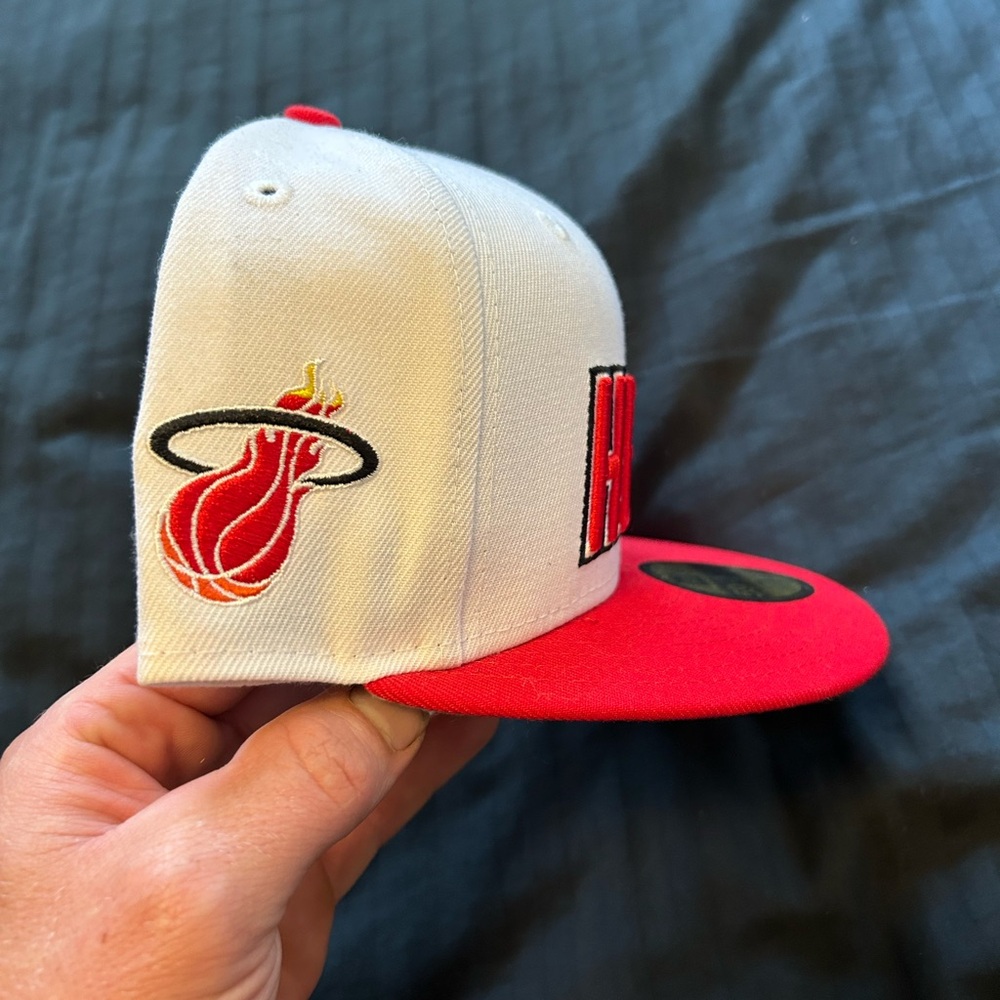 New Era Red and White 59FIFTY Cap - Picture 3 of 4